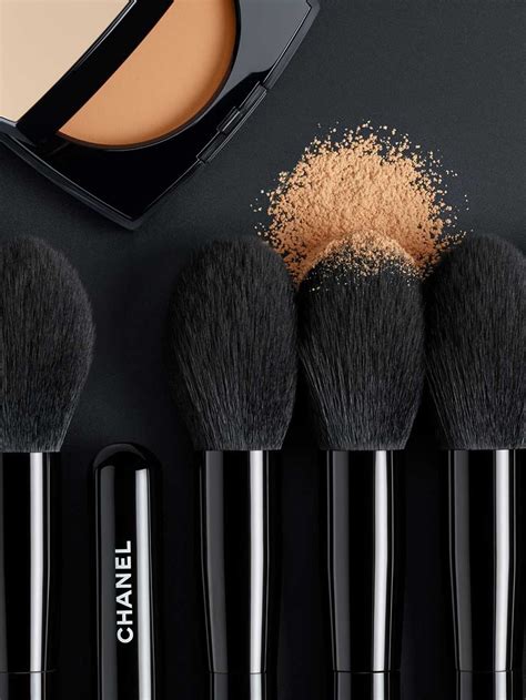 chanel foundation brush uk